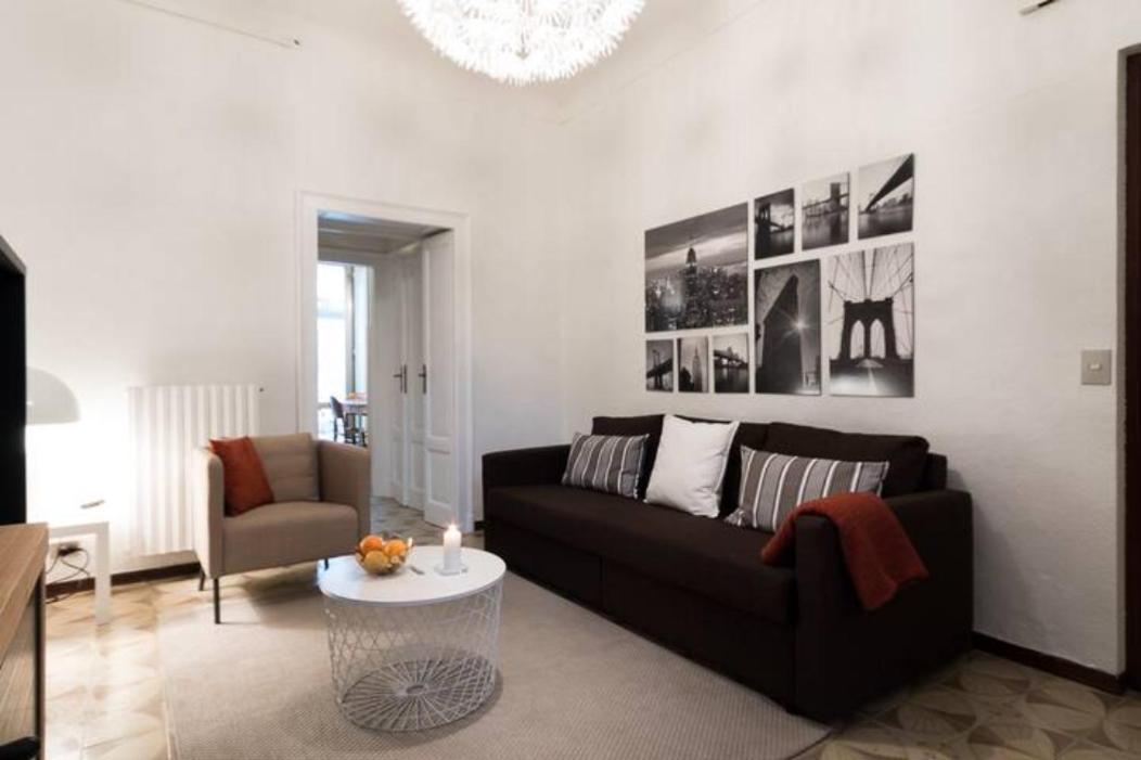 Stazione Centrale Vintage Apartment Milaan Buitenkant foto